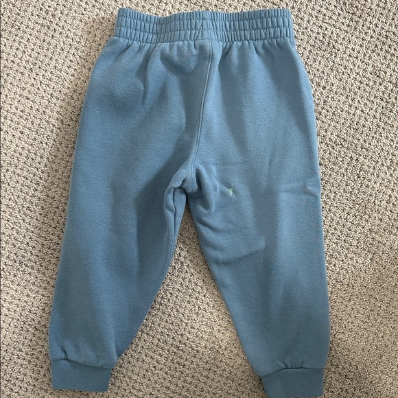 Nike Kids Blue Sweatpants & Sweatshirt Set - Picture 7 of 9